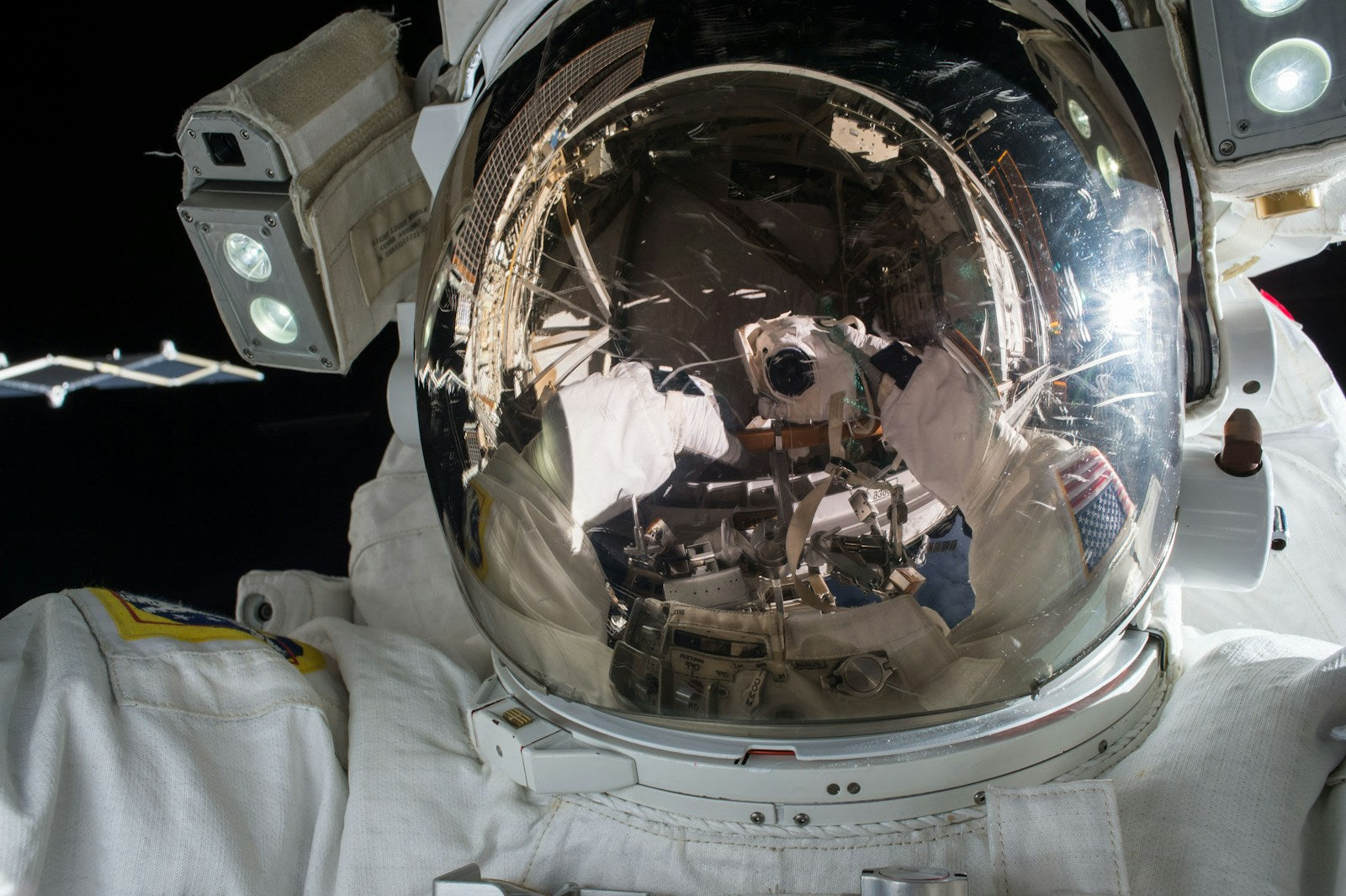 Eyes Flatten in Space: How NASA Came to Allow Contact Lenses
