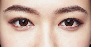 Acuvue Define Natural Shine One-Day Color Lenses (30 lenses pack)