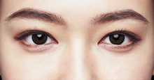 Load image into Gallery viewer, Acuvue Define Radiant Charm One-Day Color Lenses (30 lenses pack)
